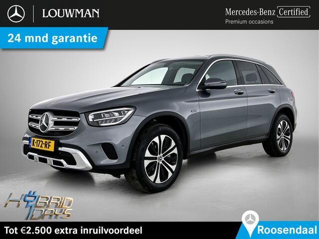 Mercedes-Benz GLC-KLASSE 300 e 4MATIC Plug-In Hybride | Alarm | Led verlichting | Digitaal Dash | Parkeerpakket met Camera | Stoelverwarming | Inclusief 24 maanden Mercedes-Benz Certified garantie voor Europa.