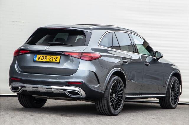 Mercedes-Benz GLC-KLASSE 300e 4MATIC AMG Premium, Pano, Distronic, Leder, Sfeerverlichting