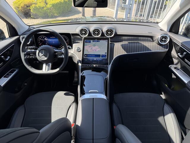 Mercedes-Benz GLC-KLASSE 300e 4MATIC AMG Line Pano-Dak | Trekhaak | Night | Stuurverw. | Treeplanken