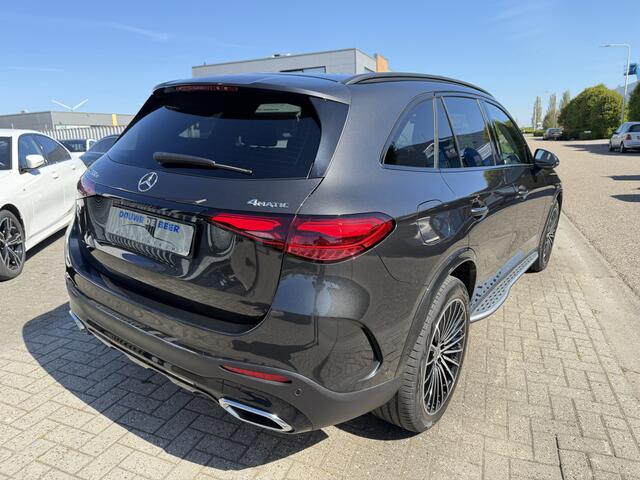 Mercedes-Benz GLC-KLASSE 300e 4MATIC AMG Line Pano-Dak | Trekhaak | Night | Stuurverw. | Treeplanken