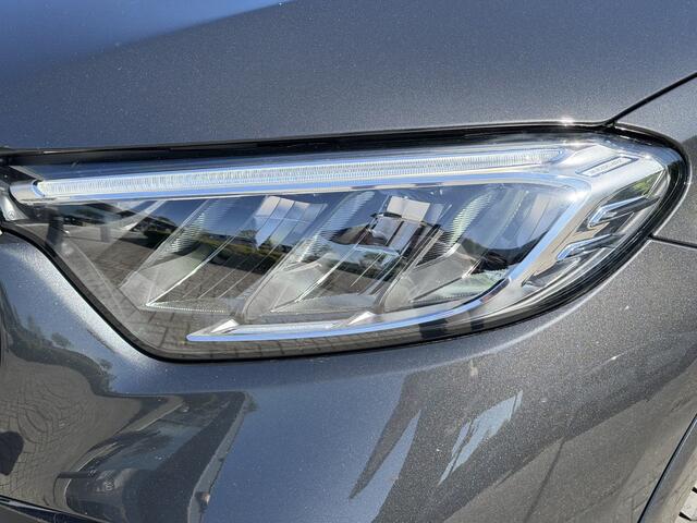 Mercedes-Benz GLC-KLASSE 300e 4MATIC AMG Line Pano-Dak | Trekhaak | Night | Stuurverw. | Treeplanken