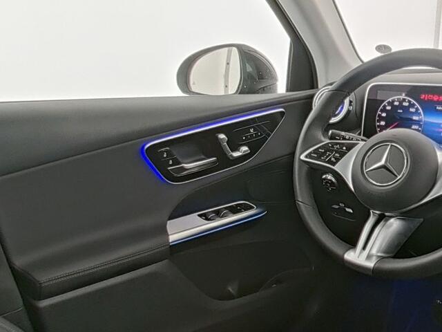 Mercedes-Benz GLC-KLASSE 300 e 4MATIC Plug-In Hybride Trekhaak | Ledkoplampen | Memory Voorstoelen | Stoel en Stuurverwarming | Parkeerpakket met achteruitcamera. Inclusief 24 maanden Mercedes-Benz Certified garantie voor Europa.