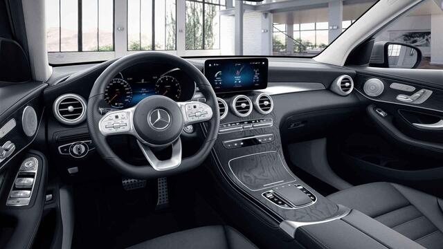 Mercedes-Benz GLC-KLASSE 300e 4MATIC Business Solution AMG | Panoramadak | Memory | Burmester | Widescreen | Trekhaak |