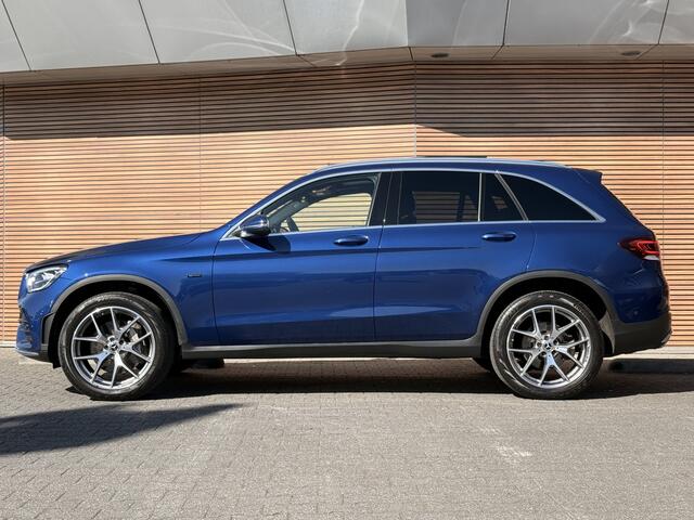 Mercedes-Benz GLC-KLASSE 300e 4MATIC Business Solution AMG Panodak / Trekhaak / Leer / LED / Camera / Navi