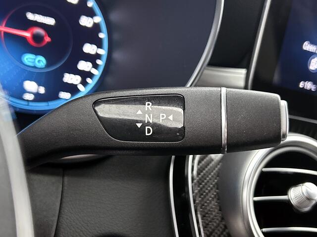 Mercedes-Benz GLC-KLASSE 300 e 4MATIC Premium Plus | AMG-LIne Interieur | AMG-Line Exterieur | Achteruitrijcamera | Multispaaks velgen | Nightpakket | Sfeerverlichting | Trekhaak | 24 Maanden Mercedes-Benz Certified Garantie