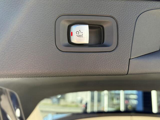 Mercedes-Benz GLC-KLASSE 350e 4MATIC Premium Plus / Automaat / Volledig Dealer-Onderhouden / Nieuw HV Accupakket / Vol-Leder + Lederen Interieurdelen / Open/Pano-dak / Adaptieve Led Koplampen / Head-Up Display / Burmester Audio / Akoestikglas / Elektrisch verstelbare voorstoelen 