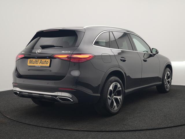 Mercedes-Benz GLC-KLASSE 300e 4MATIC Luxury Line 313pk Dealer O.H. | Trekhaak Af Fabriek | Adaptive Cruise | Camera | Lederen Sportstoelen Memory & Verwarmd | Sfeerverlichting | Blis | Stuur Verwarmd | Navigatie | DAB | Plug In Hybrid |