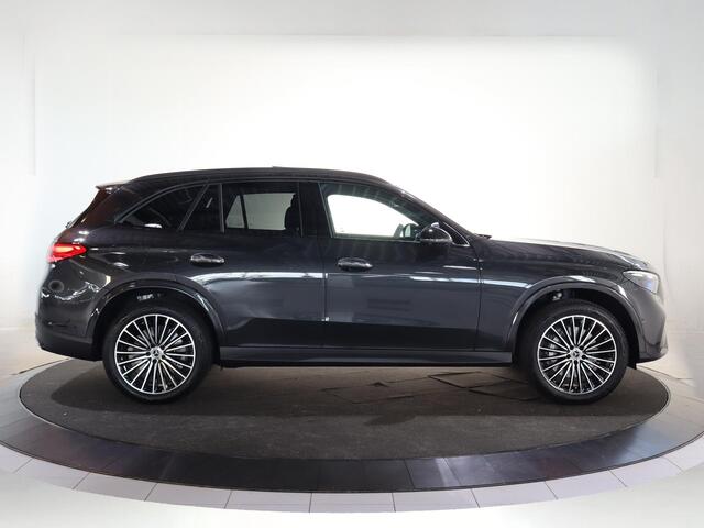 Mercedes-Benz GLC-KLASSE 300e 4MATIC Sport Edition | Panoramaschuifdak | Premium pakket | Nightpakket | 360° camera | Dodehoekassistent | DIGITAL LIGHT |