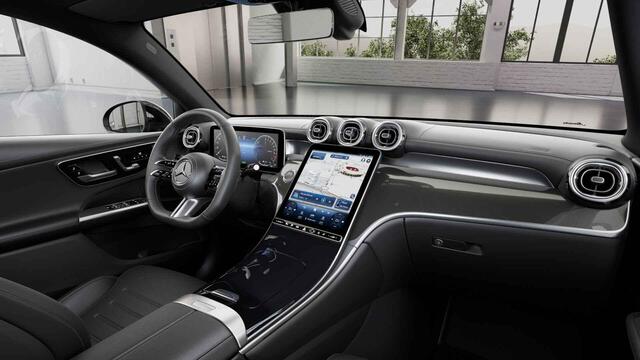 Mercedes-Benz GLC-KLASSE 300e 4MATIC Sport Edition | AMG | Panoramaschuifdak | Premium pakket | Nightpakket | Treeplanken | 360° camera | Dodehoekassistent | DIGITAL LIGHT |
