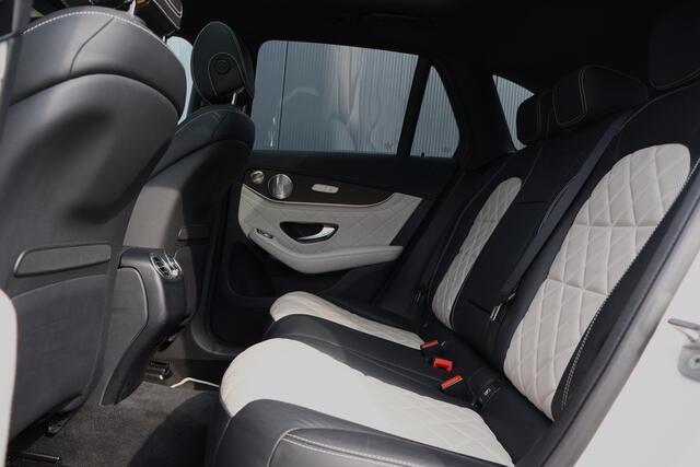 Mercedes-Benz GLC-KLASSE 300 4MATIC AMG Premium Plus | DESIGNO | Pano | Burmester | Distronic Pro | HUD | 20 Inch | 360 Camera | Multibeam LED | Luchtvering | Sfeer | Stoelverwarming + Ventilatie