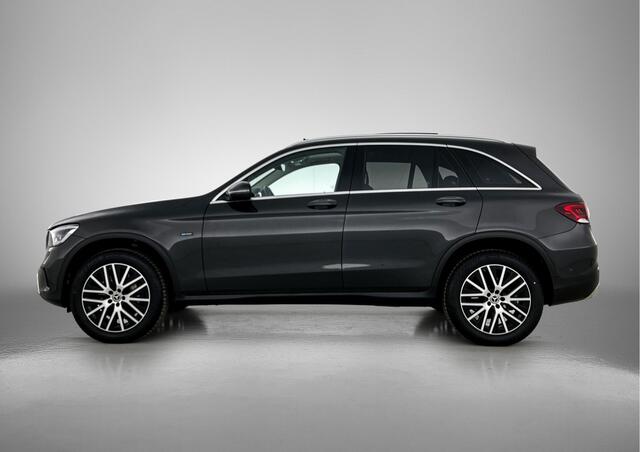 Mercedes-Benz GLC-KLASSE 300e 4MATIC | Panoramadak | Trekhaal | Alarm Systeem | Inclusief 24 maanden Mercedes-Benz Certified garantie voor Europa.