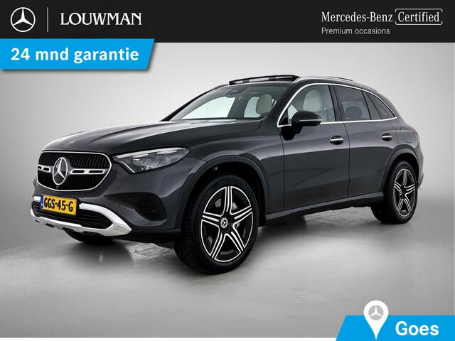 Mercedes-Benz GLC-KLASSE 300 e 4MATIC Luxury Line Plug-In Hybride Panorama Schuif-Kanteldak | Parkeerpakket met 360°-camera | Trekhaak | Stoelventilatie/- verwarming voor. Inclusief 24 maanden Mercedes-Benz Certified garantie voor Europa.
