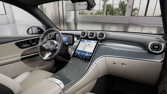 Mercedes-Benz GLC-KLASSE 300e 4MATIC Luxury Line | Panoramadak | Trekhaak | 360 graden camera | Getint glas | Memory | Stoelverwarming |