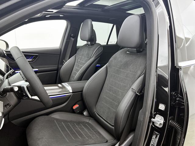 Mercedes-Benz GLC-KLASSE 300e 4MATIC Business Solution AMG | Advanced plus pakket | Trekhaak | Middenconsole metaalstructuur | Panoramaschuifdak | 20" multispaaks lichtmetalen AMG velgen | Warmtewerend, donkergetint glas |