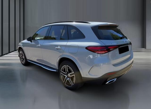 Mercedes-Benz GLC-KLASSE 300de 4MATIC AMG Line Diesel Hybride Panoramadak Head-Up Burmester Distronic Night Pakket Trekhaak