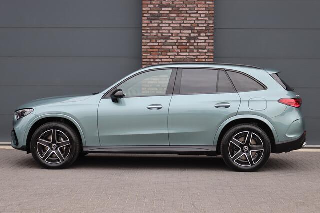 Mercedes-Benz GLC-KLASSE 300de 4MATIC AMG Line | Distronic+ | Panoramadak | Memory | Trekhaak | Digital Light | HUD | Verwarmd Stuurwiel | Surround Camera | Augmented Reality |