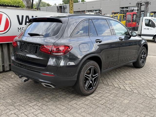 Mercedes-Benz GLC-KLASSE 300e 4MATIC AMG Line 19"/Trekhaak/Stoel + stuurverwarming + memory l+r/Adaptieve cruise/Dodehoek/Rijstrooksensor/Sfeerverlichting/Apple Carplay & Android Auto