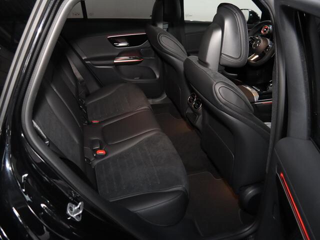 Mercedes-Benz GLC-KLASSE 300e 4MATIC Sport Edition | AMG | Panoramaschuifdak | Premium pakket | 360 Camera | Matrix LED koplampen |
