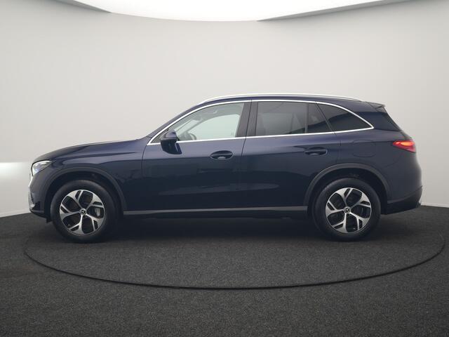 Mercedes-Benz GLC-KLASSE 300e 4MATIC Avantgarde PHEV 313pk Dealer O.H. | Adaptive Cruise | Camera | Digital LED | Sportstoelen Memory & Verwarmd | Stuur Verwarmd | Sfeerverlichting | Apple Carplay | Blis | Navigatie | MBUX | DAB | Plug In Hybrid |