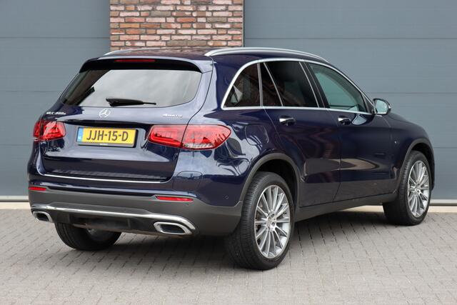 Mercedes-Benz GLC-KLASSE 300e 4MATIC AMG Line | Distronic+ | Memory | Trekhaak | HUD | Verwarmd Stuurwiel | Leder | Keyless Go | Augmented Reality |