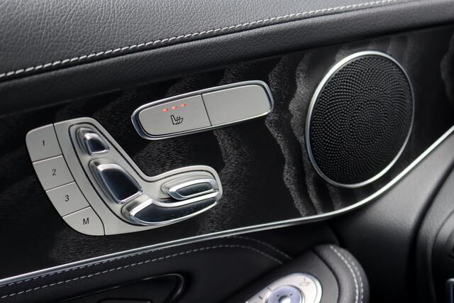 Mercedes-Benz GLC-KLASSE 300e 4MATIC AMG Line | Distronic+ | Memory | Trekhaak | HUD | Verwarmd Stuurwiel | Leder | Keyless Go | Augmented Reality |
