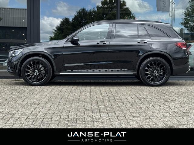 Mercedes-Benz GLC-KLASSE 300e 4MATIC AMG Pano | Trekhaak | Camera |