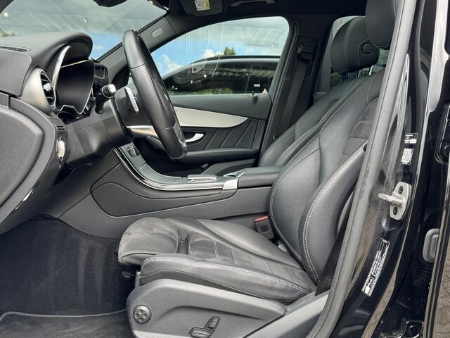 Mercedes-Benz GLC-KLASSE 300e 4MATIC AMG Pano | Trekhaak | Camera |