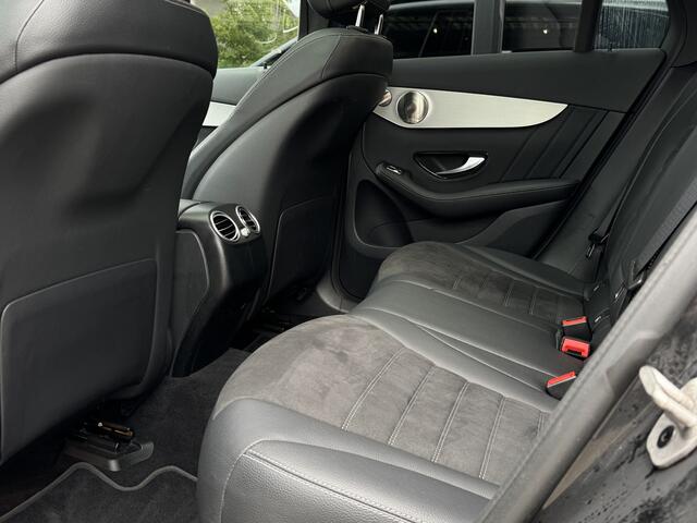 Mercedes-Benz GLC-KLASSE 300e 4MATIC AMG Pano | Trekhaak | Camera |