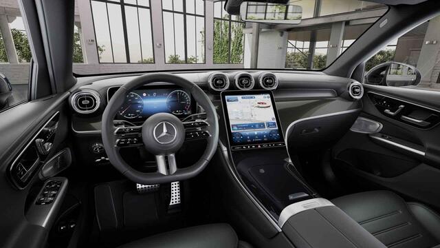 Mercedes-Benz GLC-KLASSE 300e 4MATIC Business Solution AMG | Night | Premium Pakket | Trekhaak | Panoramaschuifdak | Burmester | Memory |