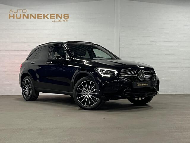 Mercedes-Benz GLC-KLASSE GLC300e AMG Line Trekhaak | Open dak | Distronic | Stoelverwarming | Ambient verlichting | 360 camera | Keyless