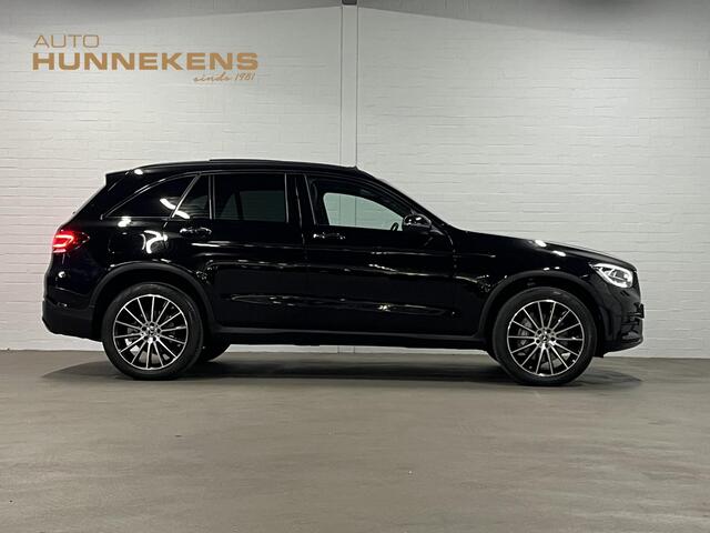 Mercedes-Benz GLC-KLASSE GLC300e AMG Line Trekhaak | Open dak | Distronic | Stoelverwarming | Ambient verlichting | 360 camera | Keyless