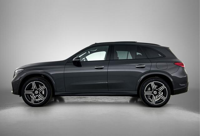 Mercedes-Benz GLC-KLASSE 300 e 4MATIC Sport Edition | AMG line | Trekhaak | Panorama schuifdak | Night pakket | Alarm klasse III | Premium Pakket Inclusief 24 maanden Mercedes-Benz Certified garantie voor Europa.