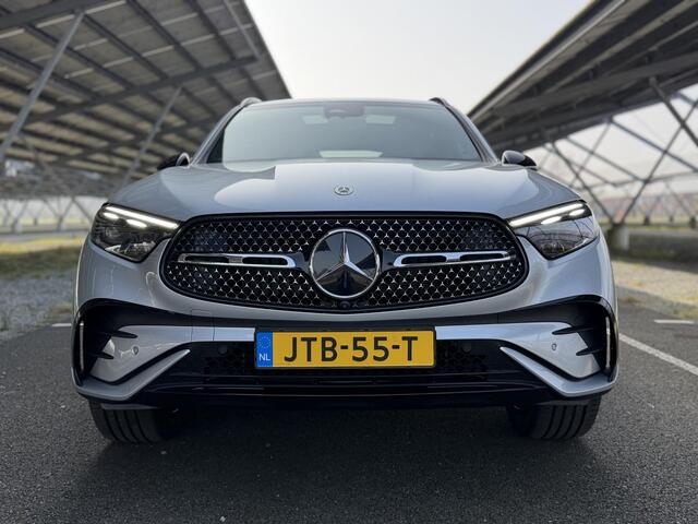 Mercedes-Benz GLC-KLASSE 300e 4MATIC Sport Edition | Night | Panoramaschuifdak | Premium pakket | 360° camera | Dodehoekassistent | DIGITAL LIGHT |