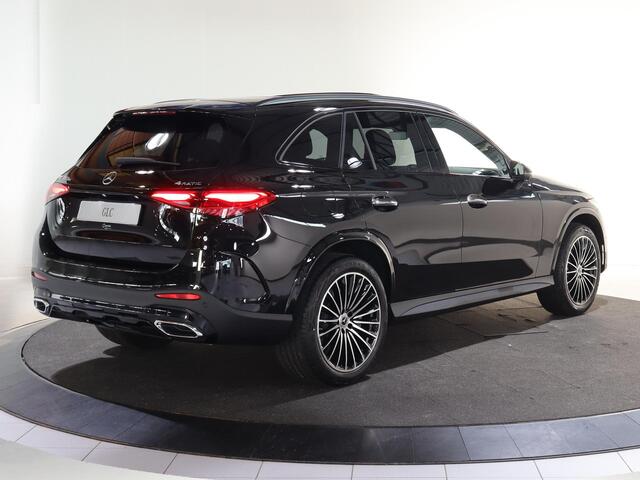 Mercedes-Benz GLC-KLASSE 300e 4MATIC Sport Edition | AMG | Night | Panoramaschuifdak | Premium Plus | Head-up | Rijassistentiepakket Plus | Trekhaak | Burmester |