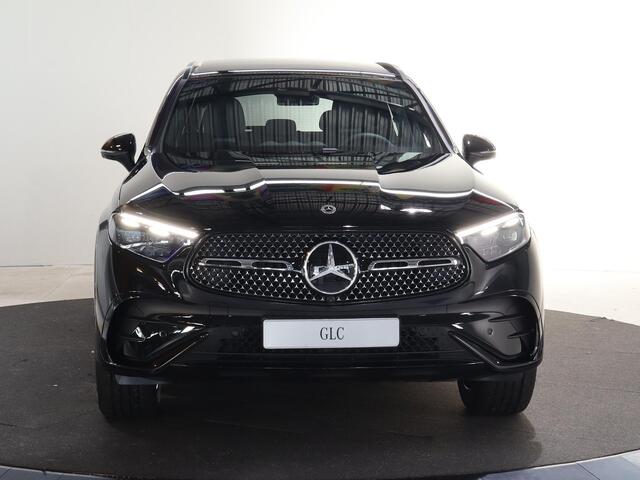 Mercedes-Benz GLC-KLASSE 300e 4MATIC Sport Edition | AMG | Night | Panoramaschuifdak | Premium Plus | Head-up | Rijassistentiepakket Plus | Trekhaak | Burmester |