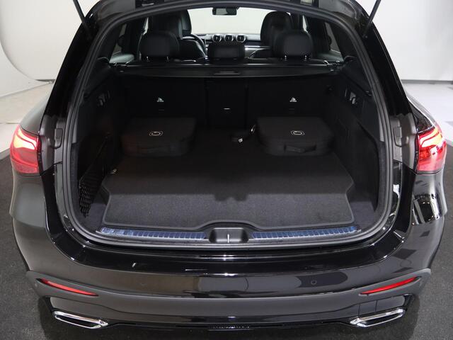 Mercedes-Benz GLC-KLASSE 300e 4MATIC Sport Edition | AMG | Night | Panoramaschuifdak | Premium Plus | Head-up | Rijassistentiepakket Plus | Trekhaak | Burmester |