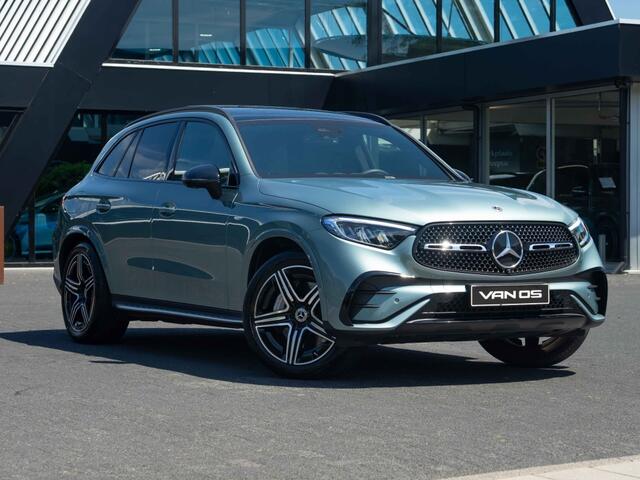 Mercedes-Benz GLC-KLASSE GLC 300e 4MATIC AMG Line | Pano | Luchtvering | Memory