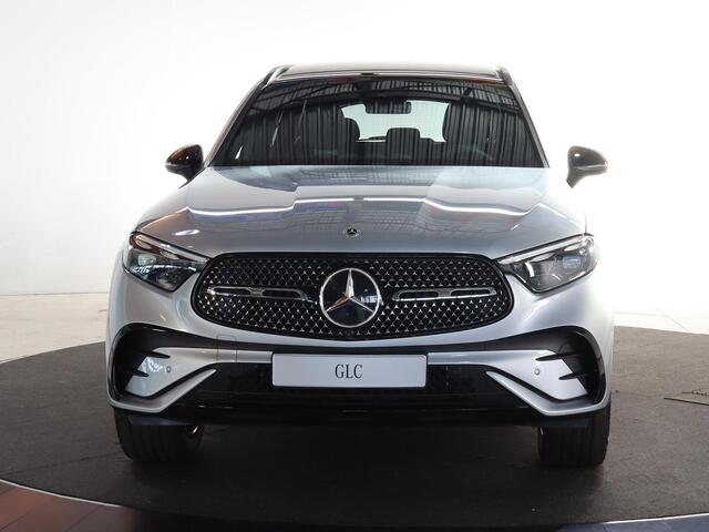 Mercedes-Benz GLC-KLASSE 300e 4MATIC Sport Edition | AMG | Panoramaschuifdak | Premium pakket | Nightpakket | Trekhaak | 360° camera | Dodehoekassistent | DIGITAL LIGHT |
