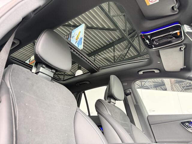 Mercedes-Benz GLC-KLASSE 300e 4MATIC Sport Edition | AMG | Panoramaschuifdak | Premium pakket | Nightpakket | 360° camera | Dodehoekassistent | DIGITAL LIGHT |