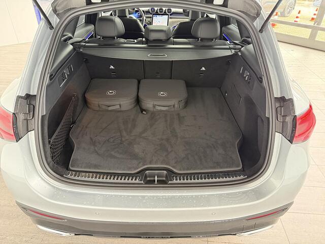 Mercedes-Benz GLC-KLASSE 300e 4MATIC Sport Edition | AMG | Panoramaschuifdak | Premium pakket | Nightpakket | 360° camera | Dodehoekassistent | DIGITAL LIGHT |