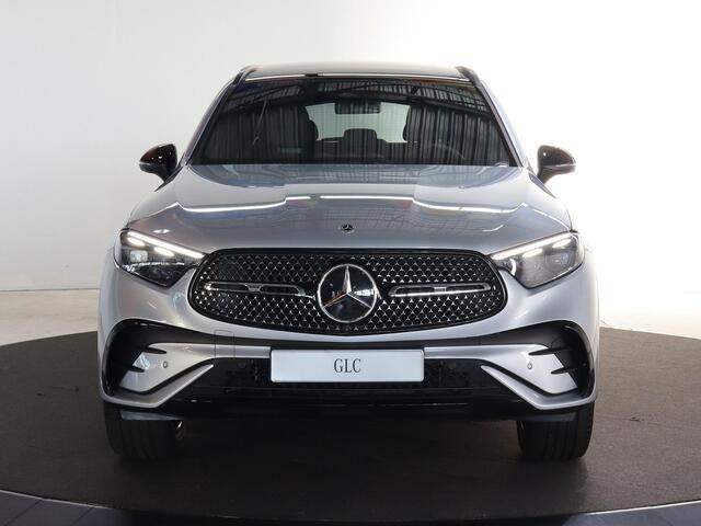 Mercedes-Benz GLC-KLASSE 300e 4MATIC Sport Edition | AMG | Panoramaschuifdak | Premium pakket | Nightpakket | 360° camera | Trekhaak | DIGITAL LIGHT |