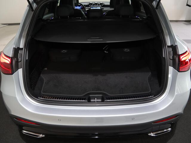 Mercedes-Benz GLC-KLASSE 300e 4MATIC Sport Edition | AMG | Panoramaschuifdak | Premium pakket | Nightpakket | 360° camera | Trekhaak | DIGITAL LIGHT |
