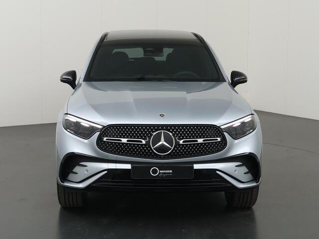 Mercedes-Benz GLC-KLASSE 300e 4MATIC Sport Edition | AMG | Panoramaschuifdak | Premium pakket | Nightpakket | 360° camera | Dodehoekassistent | DIGITAL LIGHT |