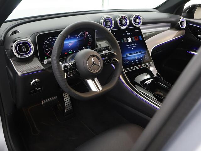 Mercedes-Benz GLC-KLASSE 300e 4MATIC Sport Edition | AMG | Panoramaschuifdak | Premium pakket | Nightpakket | 360° camera | Dodehoekassistent | DIGITAL LIGHT |