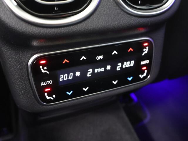 Mercedes-Benz GLC-KLASSE 300e 4MATIC Sport Edition | AMG | Panoramaschuifdak | Premium Plus | Night | Head-up | Rijassistentiepakket Plus | Trekhaak | Burmester |