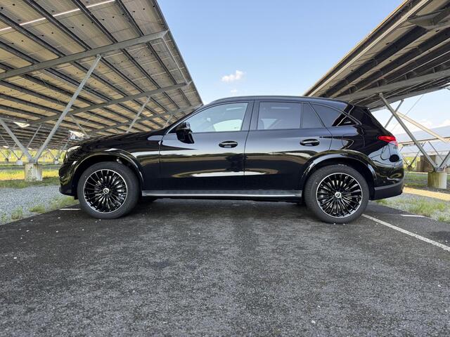 Mercedes-Benz GLC-KLASSE 300e 4MATIC Business Solution AMG | Night | Premium Pakket | Trekhaak | Panoramaschuifdak | Treeplanken | Digital light |