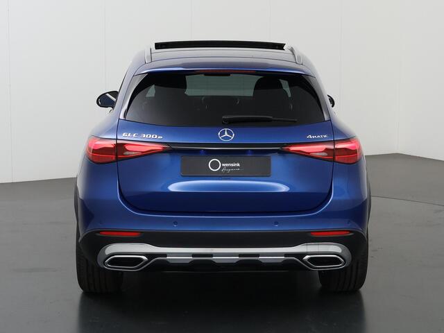 Mercedes-Benz GLC-KLASSE 300e 4MATIC Luxury Line | Panoramadak | Trekhaak | Distronic plus | Rijassistentiepakket Plus | Head Up display | 360 camera |