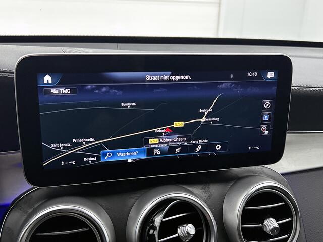 Mercedes-Benz GLC-KLASSE 300e 4MATIC AMG Nightpakket | Schuif-Kanteldak | Distronic | Memory | Alarm | 360°-camera | CarPlay | Sfeerverlichting | Inclusief 24 maanden Mercedes-Benz Certified garantie voor Europa.