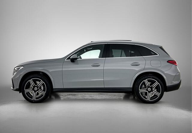Mercedes-Benz GLC-KLASSE 300e 4MATIC Business Solution AMG | Advanced plus pakket | Trekhaak | Middenconsole metaalstructuur | Panoramaschuifdak | 20 inch vijfspaaks lichtmetalen AMG-velgen | URBAN GUARD plus |
