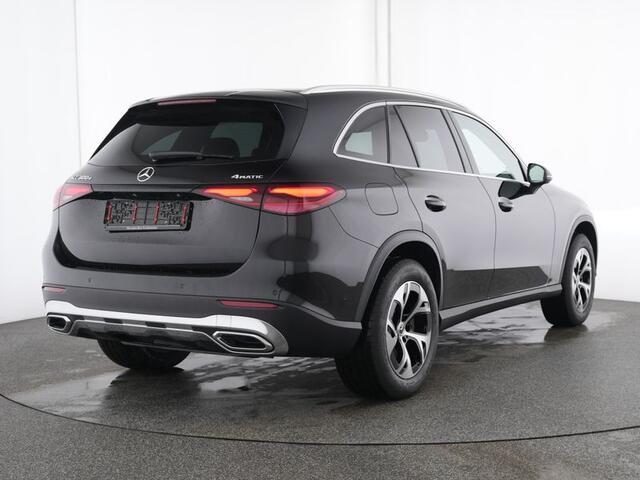 Mercedes-Benz GLC-KLASSE 300 e 4MATIC Plug-In Hybride | Trekhaak | Memory | Stuur en Stoelverwarming | Dode Hoek Ass. | CarPlay | Inclusief 24 maanden Mercedes-Benz Certified garantie voor Europa.